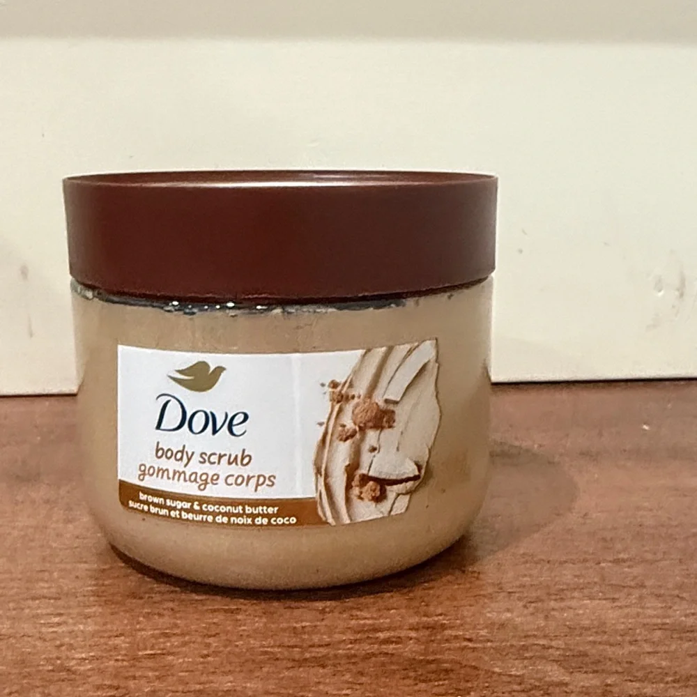 NWT Doce Brown Sugar & Coconut Butter Body Scrub